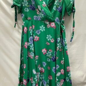 Jessica Howard Green Floral Dress